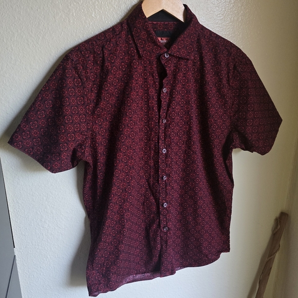 Consequences Red Floral Geometric Print Button Down Shirt Men’s Size Medium - Picture 2 of 6